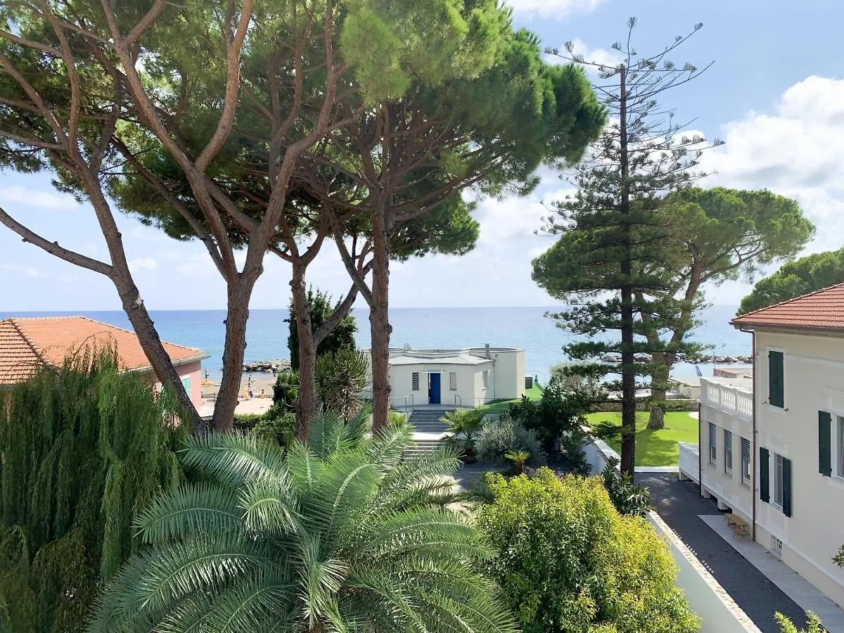Borgo Paradiso Holidays Diano Marina
