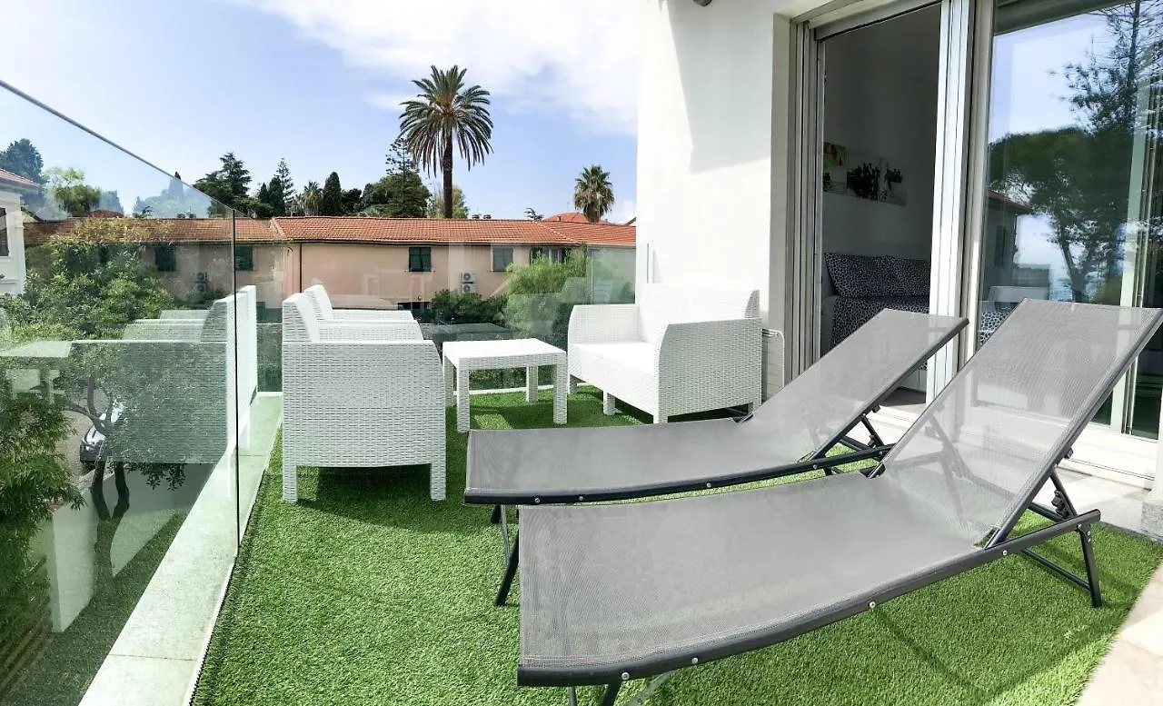 Borgo Paradiso Holidays Diano Marina 0*,